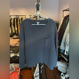 Long sleeve blouse/sweater